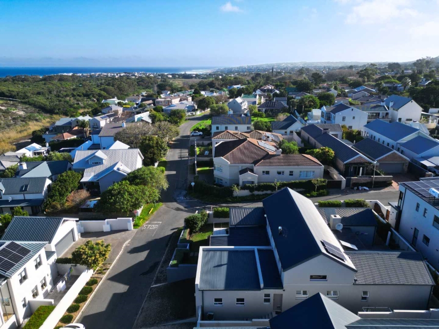 4 Bedroom Property for Sale in Onrus Western Cape